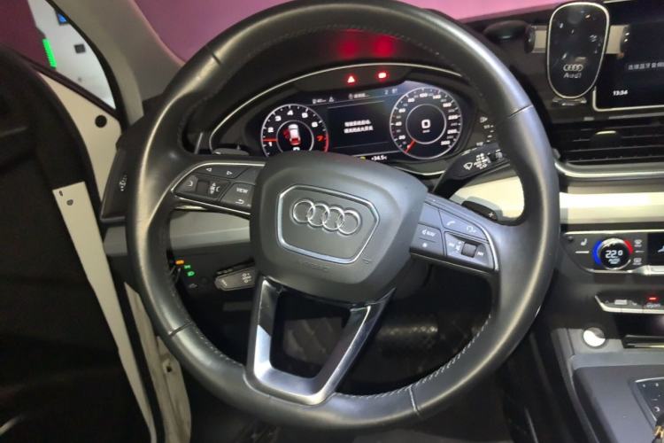 Used Audi Q5L 2020 Updated 40 TFSI Prestige Fashion Edition Steering Wheel