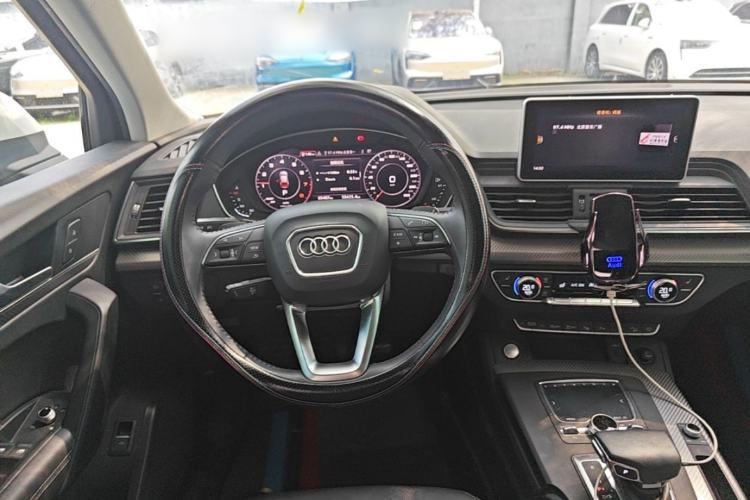 Used Audi Q5L 2020 45 TFSI Prestige Fashion Model Steering Wheel