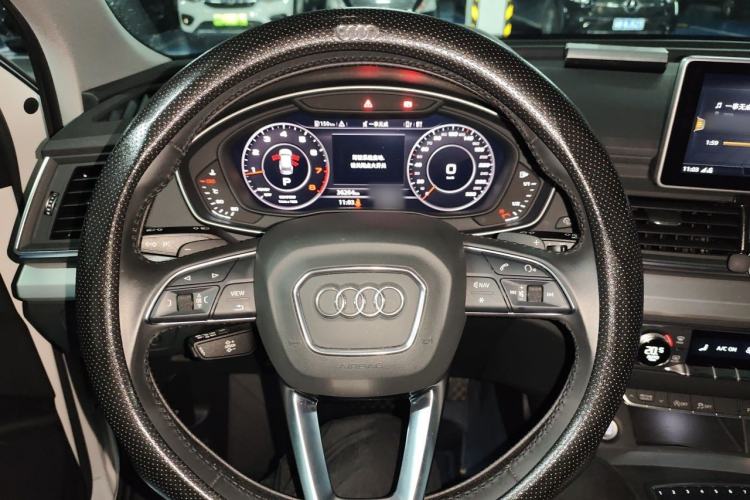 Used Audi Q5L 2020 Updated 40 TFSI Prestige Fashion Edition Steering Wheel