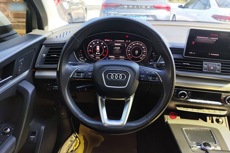Used Audi Q5L 2020 Updated 40 TFSI Prestige Fashion Edition Steering Wheel