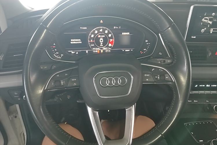 Used Audi Q5L 2020 Updated 40 TFSI Prestige Fashion Edition Steering Wheel