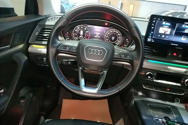 Used Audi Q5L 2020 Updated 40 TFSI Prestige Fashion Edition Steering Wheel