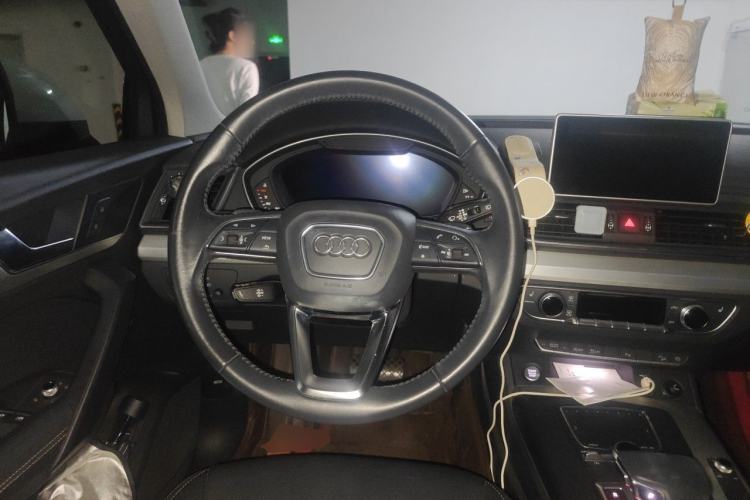 Used Audi Q5L 2020 Updated 40 TFSI Prestige Fashion Edition Steering Wheel
