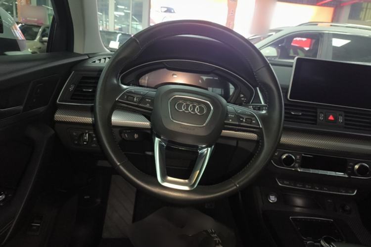 Used Audi Q5L 2020 45 TFSI Prestige Fashion Model Steering Wheel