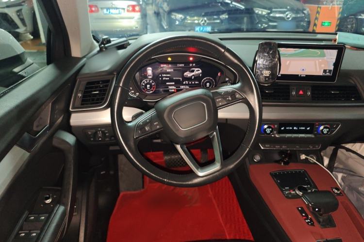 Used Audi Q5L 2020 Updated 40 TFSI Prestige Fashion Edition Steering Wheel