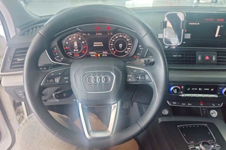 Used Audi Q5L 2020 Updated 40 TFSI Prestige Fashion Edition Steering Wheel