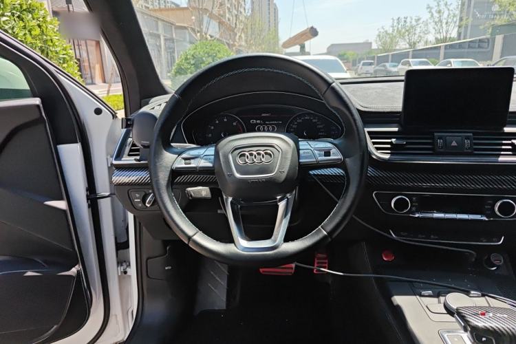 Used Audi Q5L 2020 40 TFSI Prestige Edition Steering Wheel