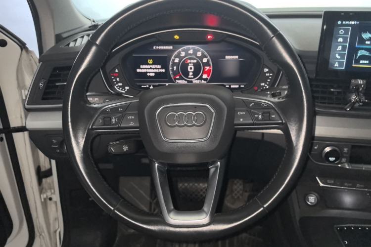 Used Audi Q5L 2020 Updated 40 TFSI Prestige Fashion Edition Steering Wheel