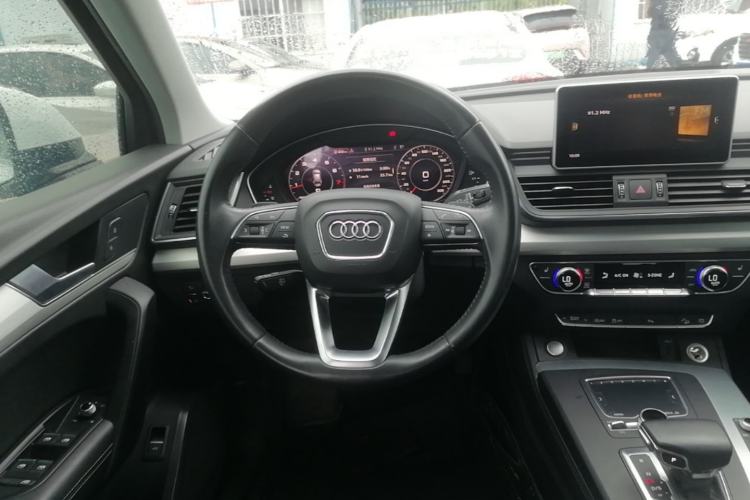 Used Audi Q5L 2020 Updated 40 TFSI Prestige Fashion Edition Steering Wheel