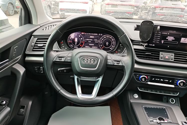 Used Audi Q5L 2020 45 TFSI Prestige Fashion Model Steering Wheel