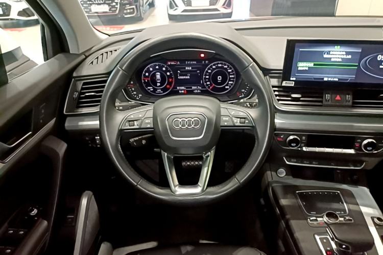 Used Audi Q5L 2020 Updated 40 TFSI Prestige Fashion Edition Steering Wheel