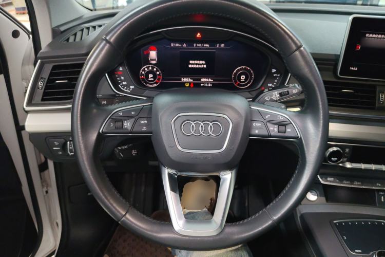 Used Audi Q5L 2020 Updated 40 TFSI Prestige Fashion Edition Steering Wheel