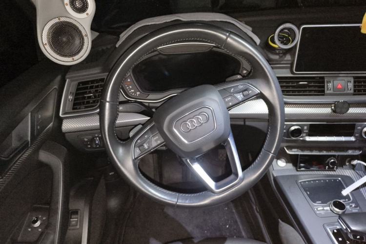 Used Audi Q5L 2020 45 TFSI Prestige Fashion Model Steering Wheel
