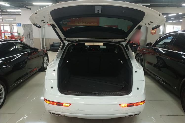 Used Audi Q5L 2020 40 TFSI Prestige Edition Trunk