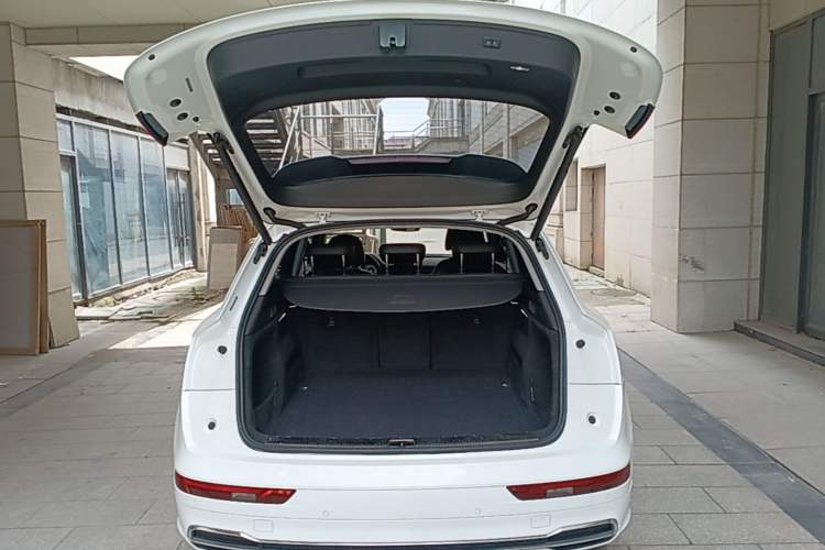 Used Audi Q5L 2020 40 TFSI Prestige Fashion Edition Trunk