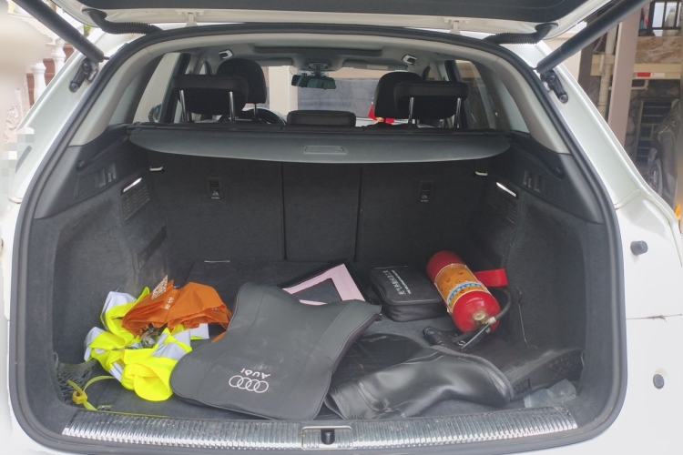 Used Audi Q5L 2020 Updated 40 TFSI Prestige Fashion Edition Trunk