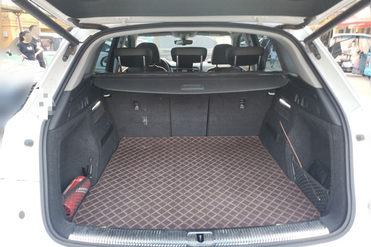 Used Audi Q5L 2020 Updated 40 TFSI Prestige Fashion Edition Trunk