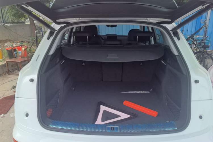 Used Audi Q5L 2020 Updated 40 TFSI Prestige Fashion Edition Trunk