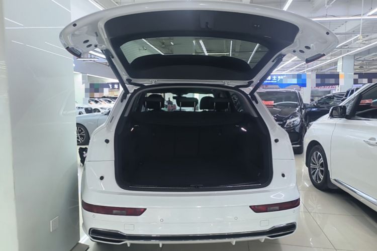 Used Audi Q5L 2020 Updated 40 TFSI Prestige Fashion Edition Trunk