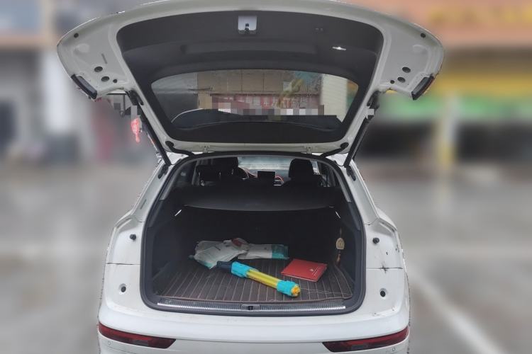 Used Audi Q5L 2020 Updated 40 TFSI Prestige Fashion Edition Trunk