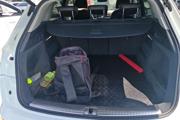Used Audi Q5L 2020 Updated 40 TFSI Prestige Fashion Edition Trunk