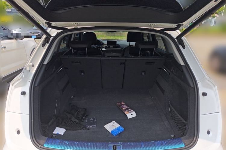 Used Audi Q5L 2020 Updated 40 TFSI Prestige Fashion Edition Trunk