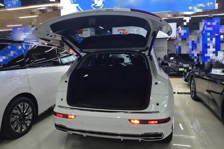 Used Audi Q5L 2020 45 TFSI Prestige Fashion Model Trunk
