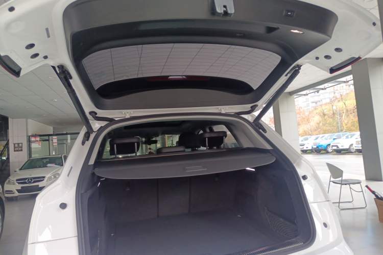 Used Audi Q5L 2020 Revised 40 TFSI Prestige Edition Trunk