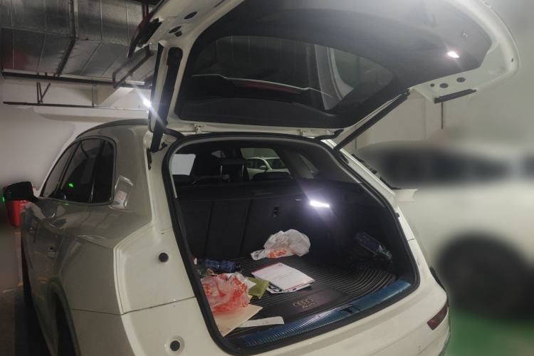 Used Audi Q5L 2020 Updated 40 TFSI Prestige Fashion Edition Trunk