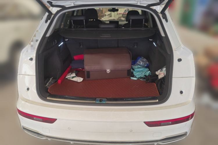 Used Audi Q5L 2020 Updated 40 TFSI Prestige Fashion Edition Trunk