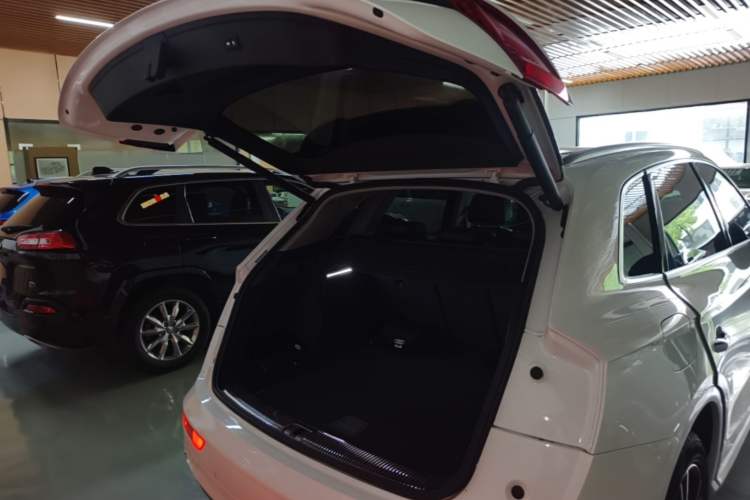 Used Audi Q5L 2020 40 TFSI Prestige Fashion Edition Trunk