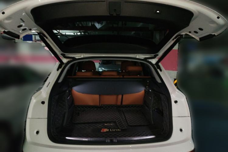 Used Audi Q5L 2020 40 TFSI Prestige Edition Trunk