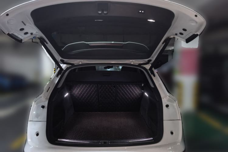 Used Audi Q5L 2020 40 TFSI Prestige Fashion Edition Trunk