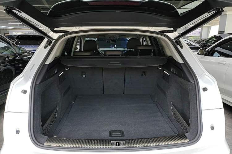 Used Audi Q5L 2020 40 TFSI Prestige Fashion Edition Trunk
