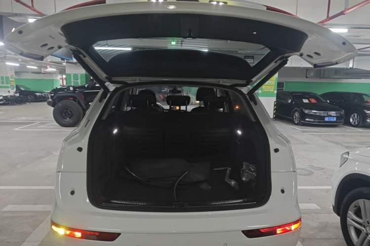 Used Audi Q5L 2020 40 TFSI Prestige Edition Trunk