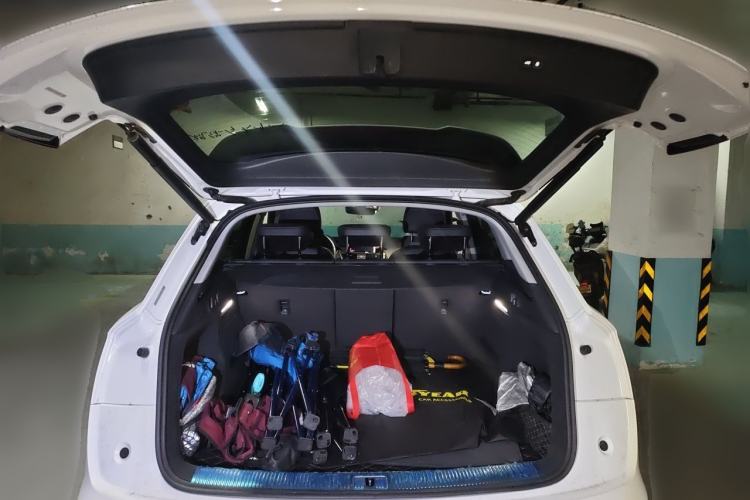 Used Audi Q5L 2020 Updated 40 TFSI Prestige Fashion Edition Trunk