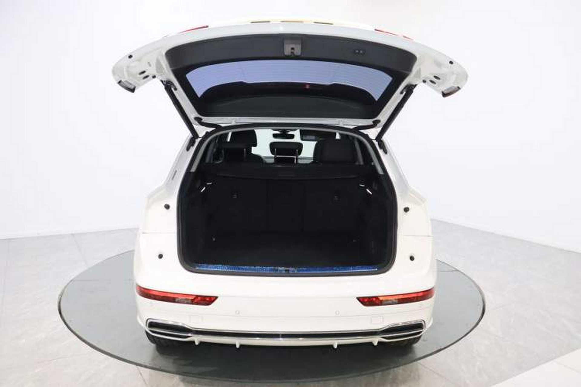 Used Audi Q5L 2020 Updated 40 TFSI Prestige Fashion Edition Trunk
