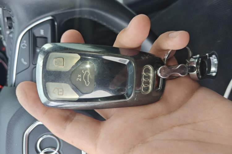 Used Audi Q5L 2020 40 TFSI Prestige Fashion Edition Vehicle Key
