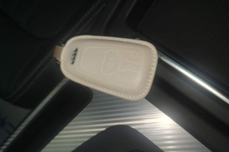 Used Audi Q5L 2020 45 TFSI Prestige Fashion Model Vehicle Key