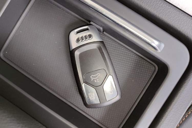 Used Audi Q5L 2020 Revised 40 TFSI Prestige Edition Vehicle Key