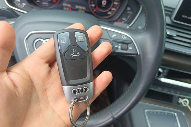 Used Audi Q5L 2020 45 TFSI Prestige Fashion Model Vehicle Key