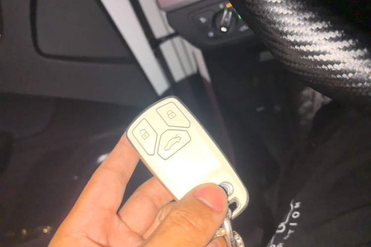 Used Audi Q5L 2020 Updated 40 TFSI Prestige Fashion Edition Vehicle Key