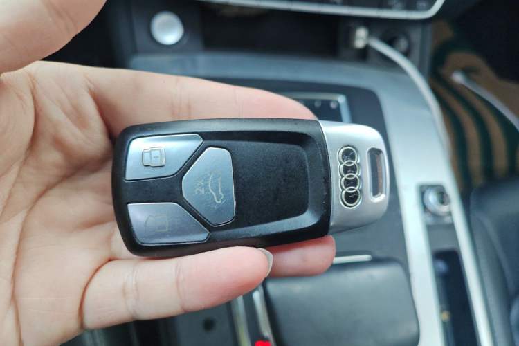 Used Audi Q5L 2020 Updated 40 TFSI Prestige Fashion Edition Vehicle Key