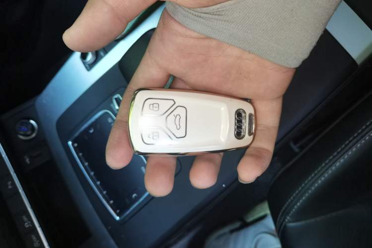 Used Audi Q5L 2020 40 TFSI Prestige Fashion Edition Vehicle Key