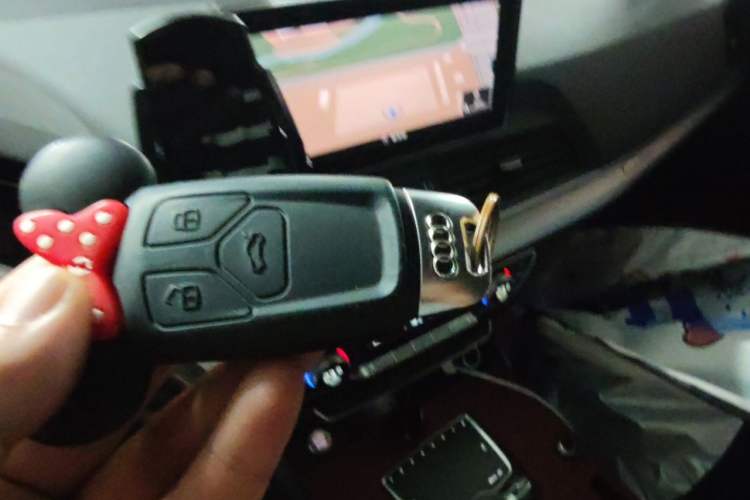 Used Audi Q5L 2020 Updated 40 TFSI Prestige Fashion Edition Vehicle Key