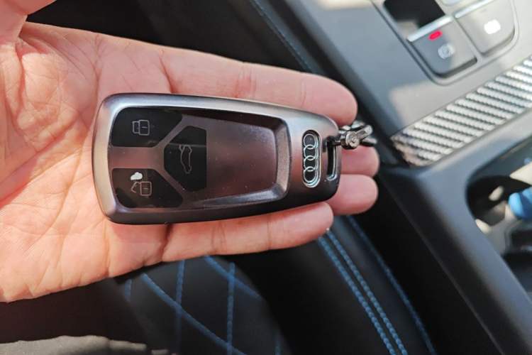 Used Audi Q5L 2020 40 TFSI Prestige Edition Vehicle Key