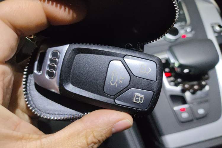 Used Audi Q5L 2020 40 TFSI Prestige Fashion Edition Vehicle Key