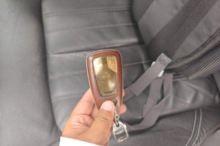 Used Audi Q5L 2020 40 TFSI Prestige Edition Vehicle Key