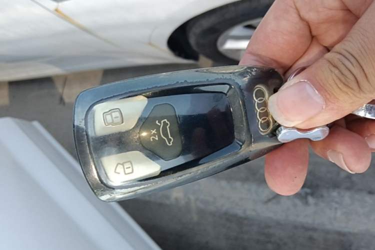 Used Audi Q5L 2020 40 TFSI Prestige Fashion Edition Vehicle Key