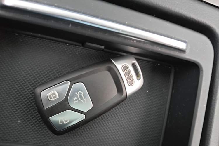 Used Audi Q5L 2020 40 TFSI Prestige Fashion Edition Vehicle Key
